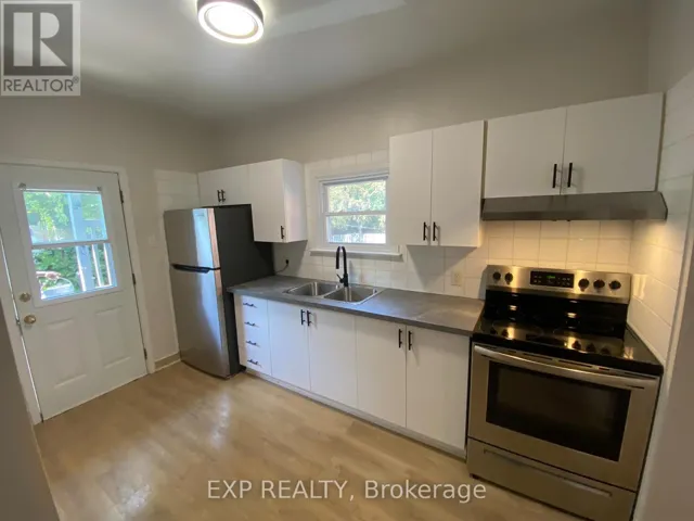 162 IVY CRESCENT, Ottawa, Ontario K1M1X6