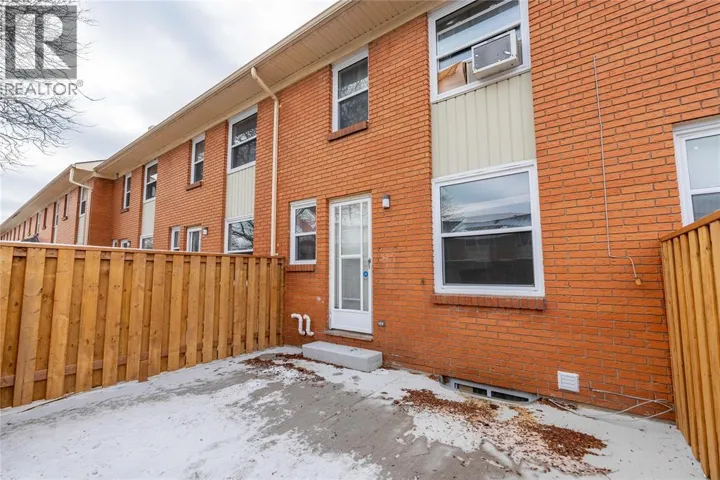 834 Exmouth STREET Unit# 23, Sarnia, Ontario N7T5R2