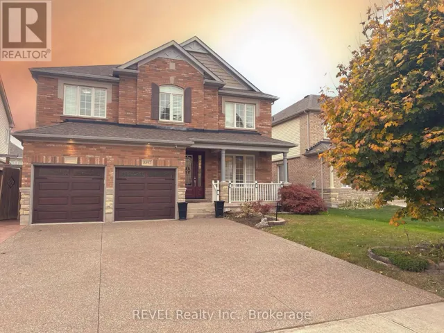 8892 KUDLAC STREET, Niagara Falls (Forestview), Ontario L2H0C5