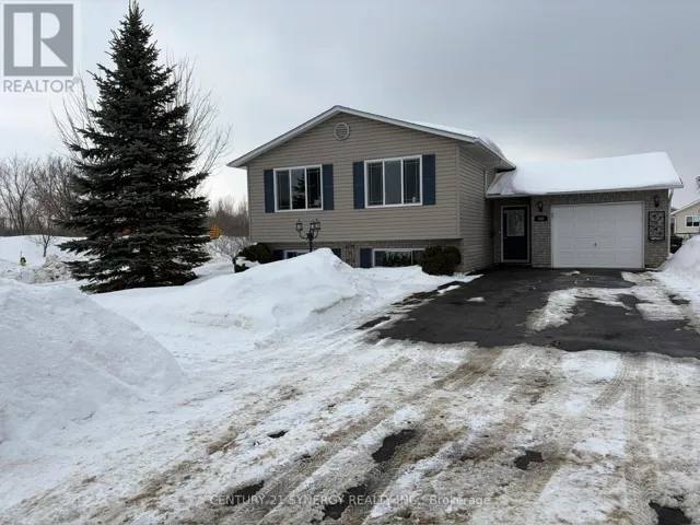 400 SWEEZEY COURT, Pembroke, Ontario K8A8S3