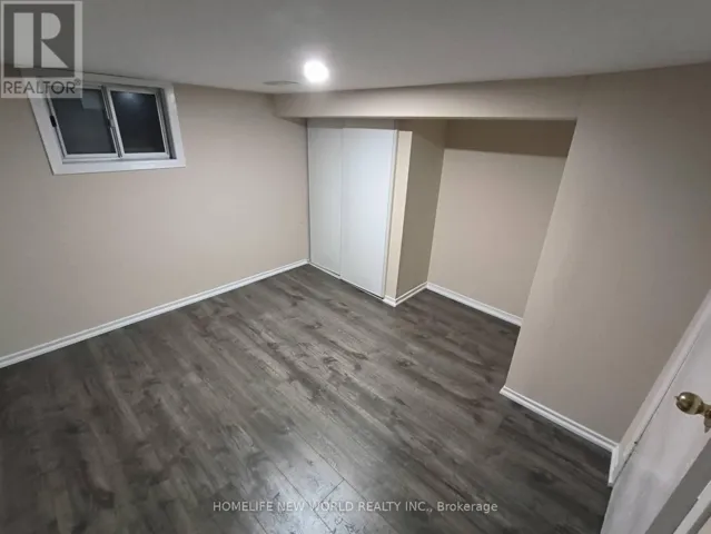 55 CHAMBERLAIN B1 AVENUE, Toronto (Briar Hill-Belgravia), Ontario M6E4J9