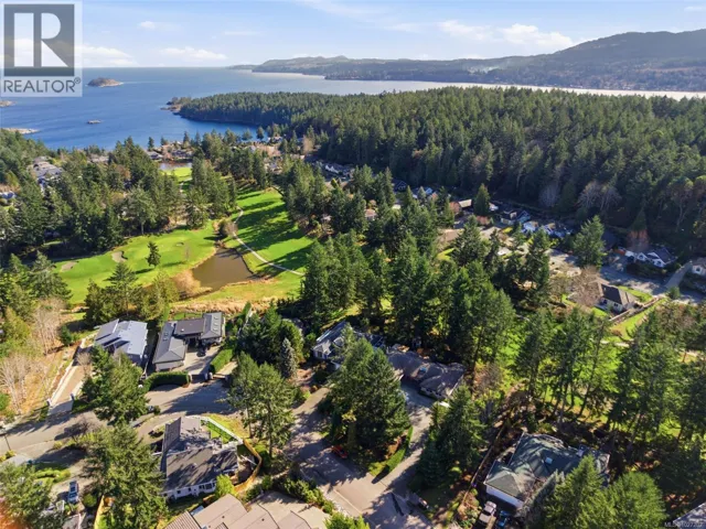 2415 Evanshire Cres, Nanoose Bay, British Columbia V9P9G7