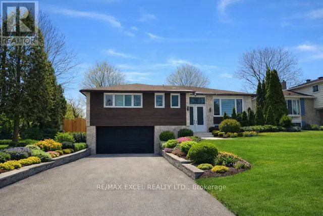 200 BAY THORN DRIVE, Markham (Royal Orchard), Ontario L3T3V5