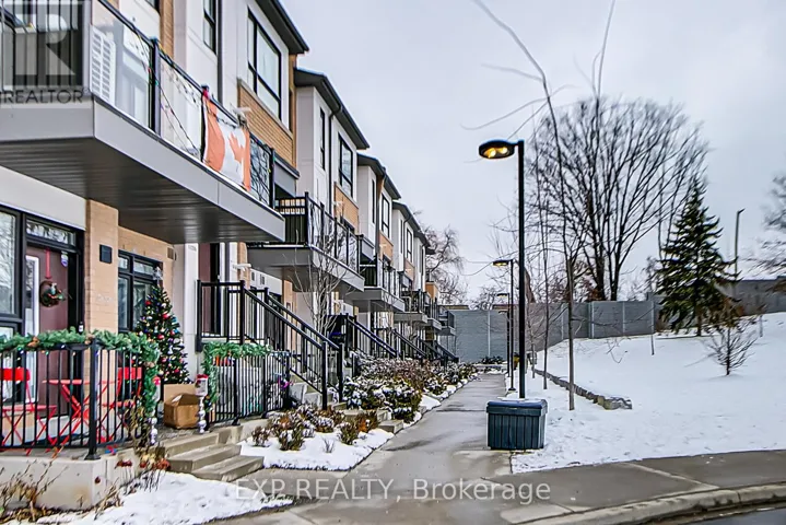 62 - 90 CANON JACKSON DRIVE, Toronto (Beechborough-Greenbrook), Ontario M6M0C1