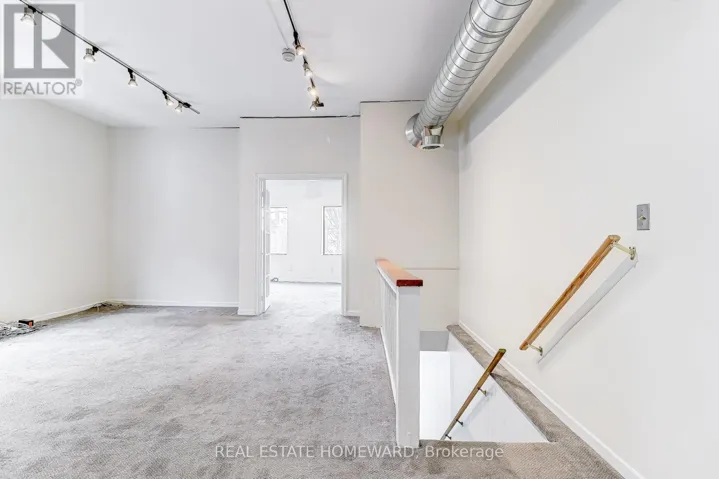 2ND FLOOR - 921 KINGSTON ROAD, Toronto (The Beaches), Ontario M4E1S6