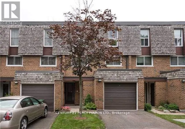21 SEGO ROYALWAY, Toronto (Hillcrest Village), Ontario M2H1L3