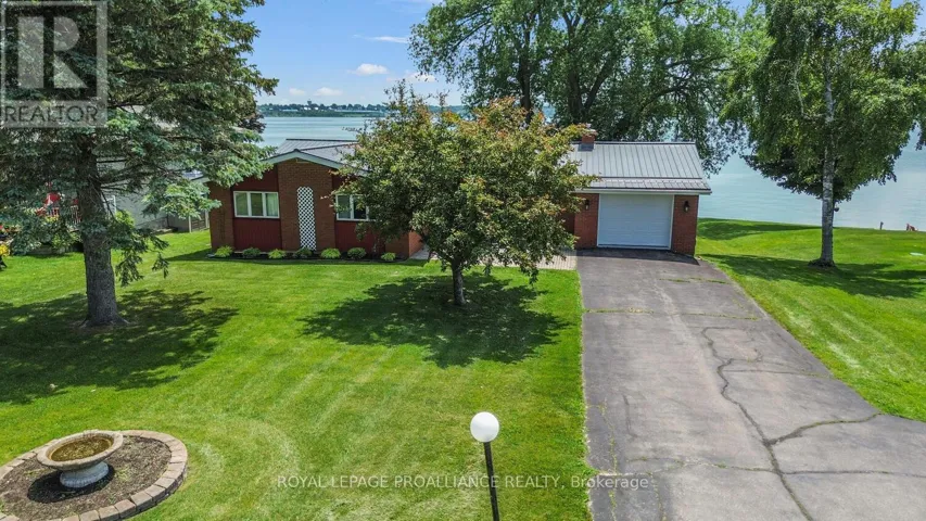 1675 COUNTY RD 2 ROAD W, Prescott, Ontario K0E1T0