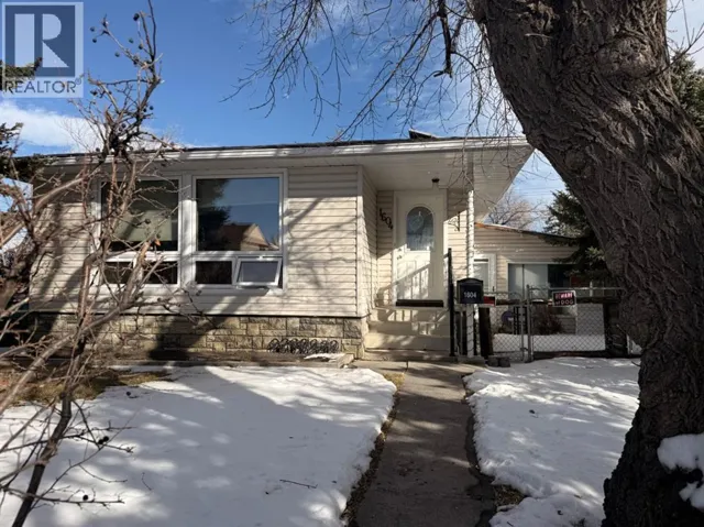 1604 45 Street SW, Calgary, Alberta T3H4C7
