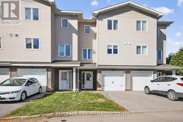 2642 PALINGS PRIVATE, Ottawa, Ontario K1T4A4