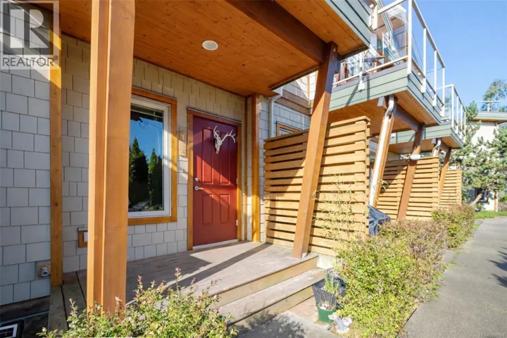 102 605 Gibson St, Tofino, British Columbia V0R2Z0