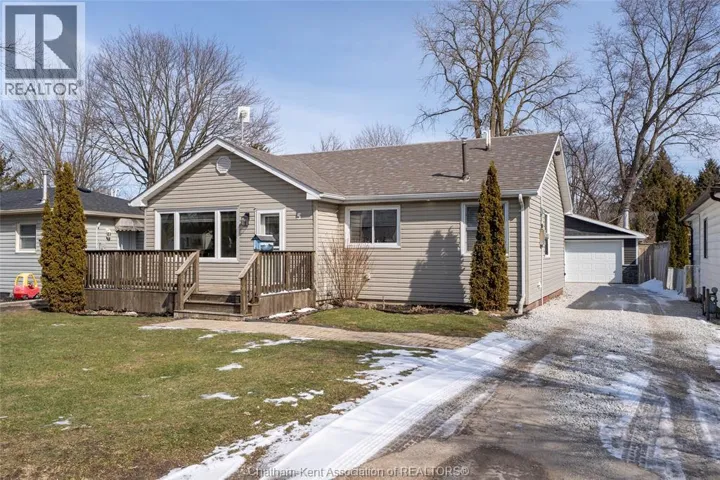 5 Standaert ROAD, Chatham, Ontario N7M5J7
