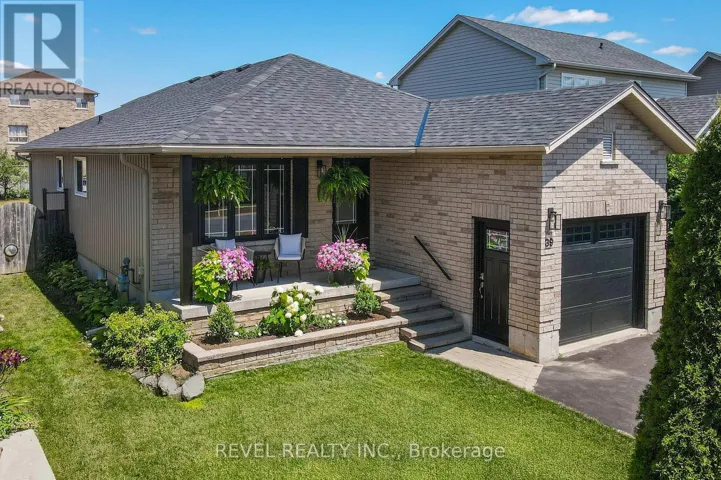 39 SPRINGDALE DRIVE, Kawartha Lakes (Lindsay), Ontario K9V0J4