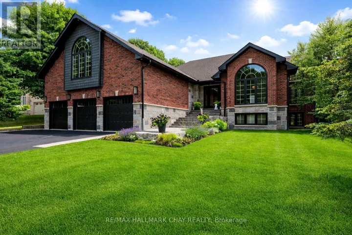 32 FOREST HILL DRIVE, Springwater (Midhurst), Ontario L0L1X0