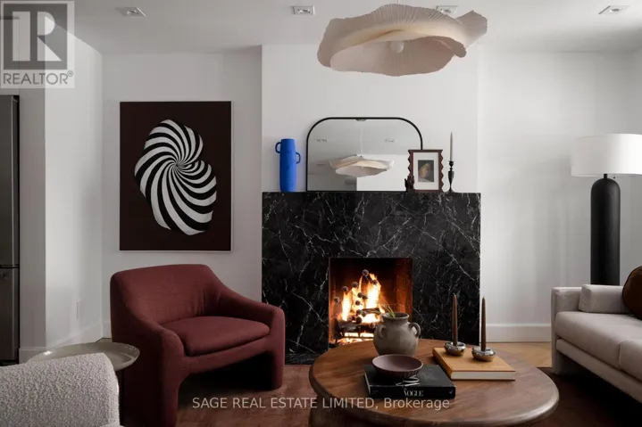 20 VERBENA AVENUE, Toronto (High Park-Swansea), Ontario M6S1K1