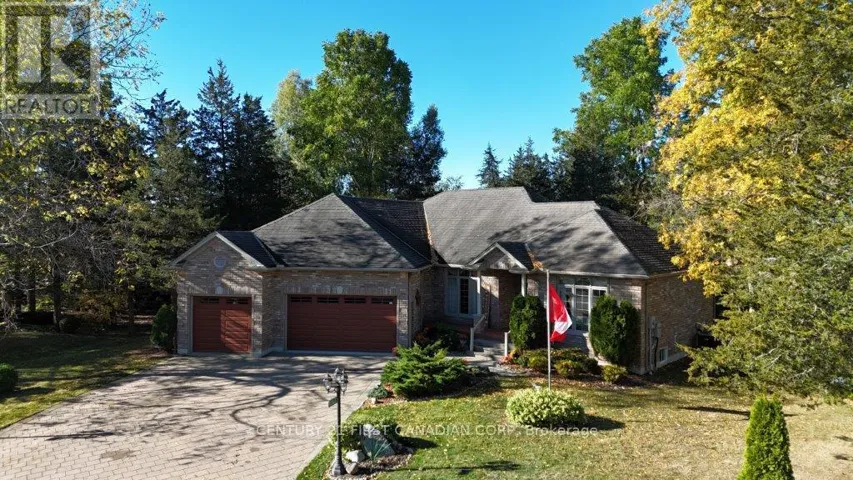 10145 MERRYWOOD DRIVE, Lambton Shores (Grand Bend), Ontario N0M1T0