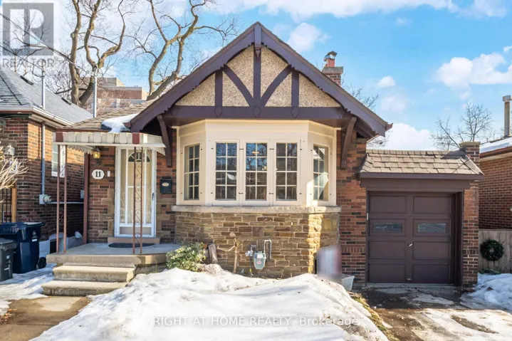 11 LITTLE AVENUE, Toronto (Weston), Ontario M9N1K3