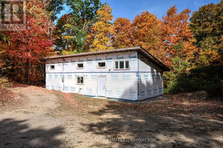 24 BRIAR HILL ROAD, Rideau Lakes, Ontario K0E1N0