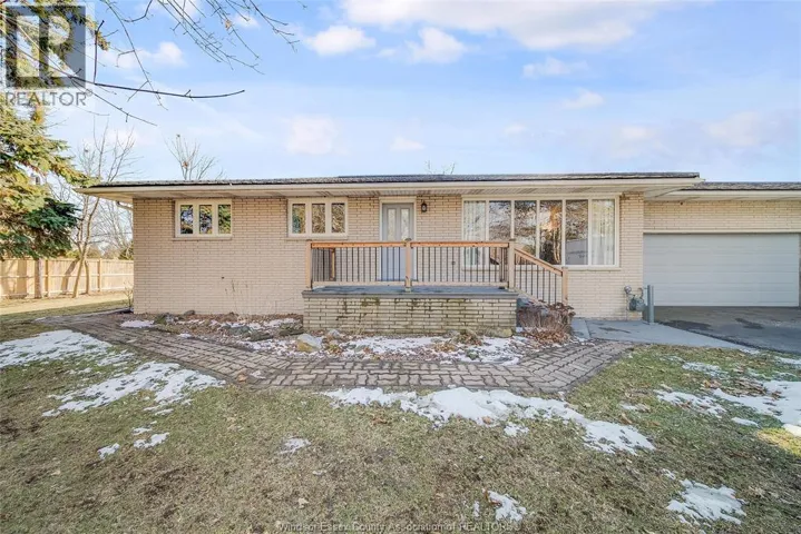 1055 PARK STREET, Lakeshore, Ontario N8L0E1