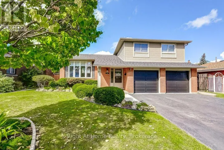 207 MONTMORENCY DRIVE, Hamilton (Red Hill), Ontario L8K5H3