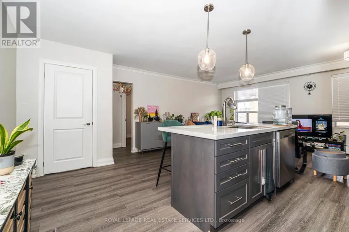 9 - 2637 KEELE STREET E, Toronto (Maple Leaf), Ontario M6L2P2
