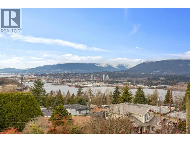 4850 ETON STREET, Burnaby, British Columbia V5C1K9