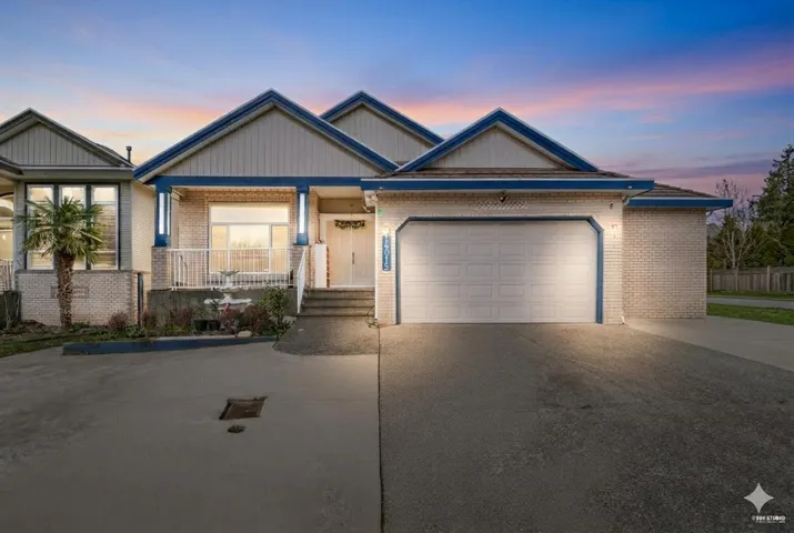 14015 82 AVENUE, Surrey, British Columbia V3W1M8