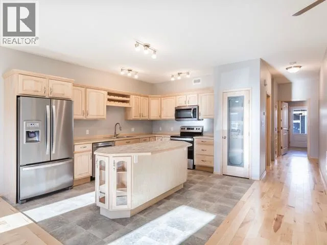 55 WYVERN AVENUE, Whitehorse, Yukon Y1A0T6