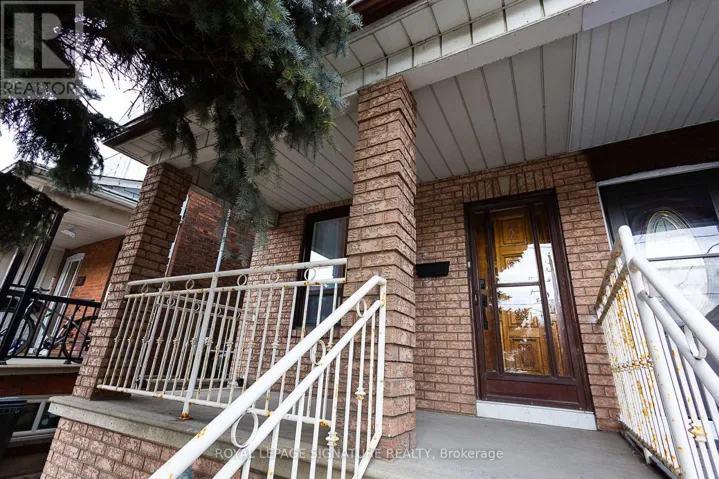 UPPER - 1149 DUFFERIN STREET, Toronto (Dovercourt-Wallace Emerson-Junction), Ontario M6H4B7