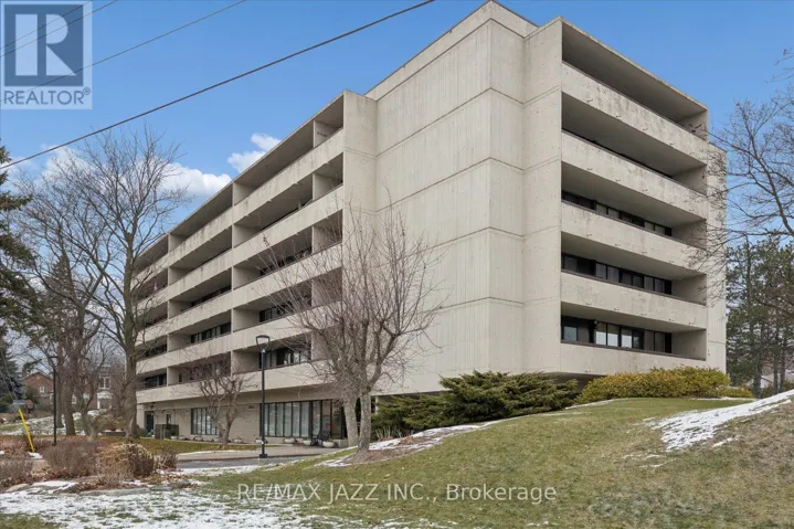 102 - 120 ELGIN STREET W, Oshawa (O'Neill), Ontario L1G1S7