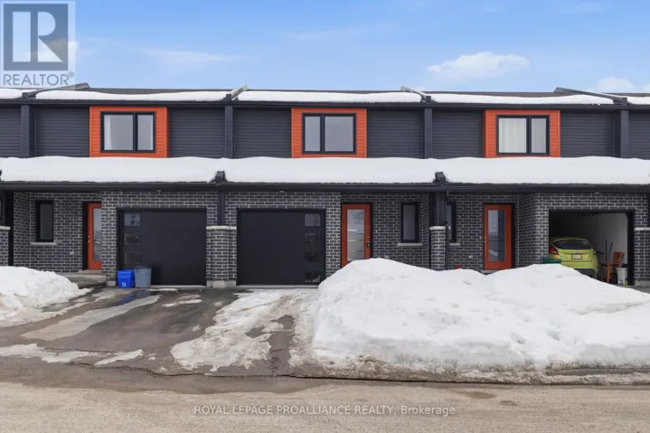7 BRITTANY LANE, Quinte West (Frankford Ward), Ontario K0K2C0