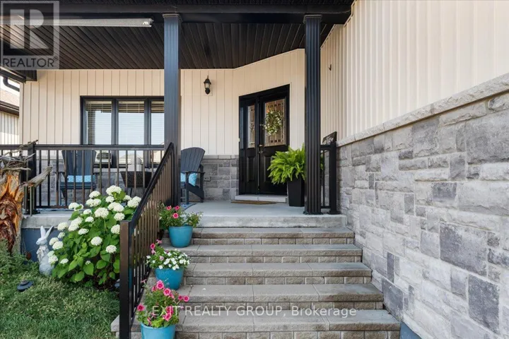 18 GILBERT CRESCENT, Prince Edward County (Wellington Ward), Ontario K0K3L0