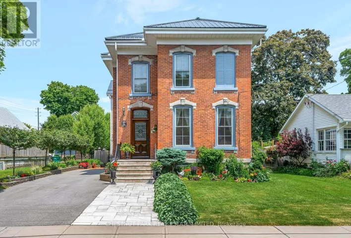 26 CENTRE STREET, Prince Edward County (Picton Ward), Ontario K0K2T0