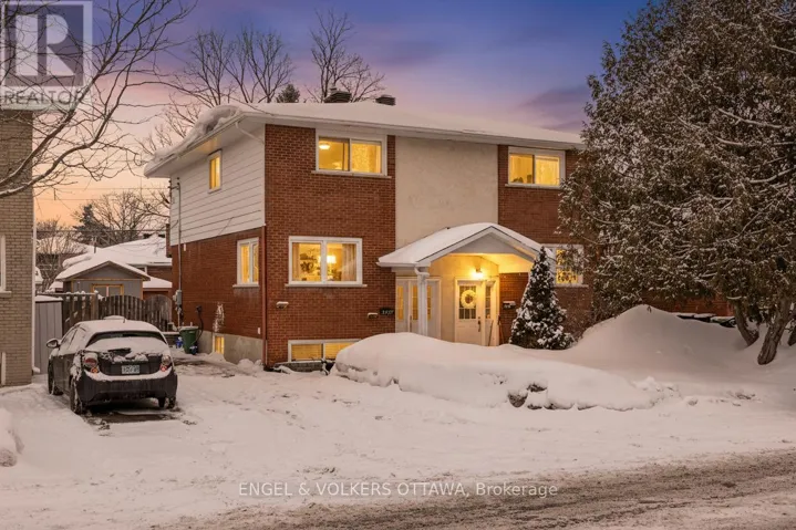 2707 MARIE STREET, Ottawa, Ontario K2B7E3