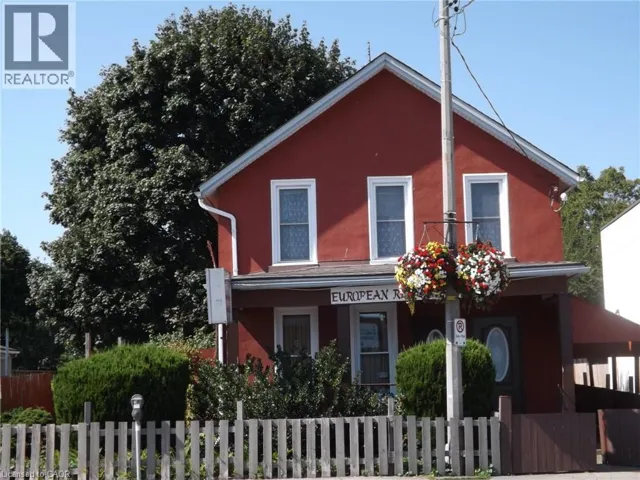 5815 MAIN Street, Niagara Falls, Ontario L2G5Z6