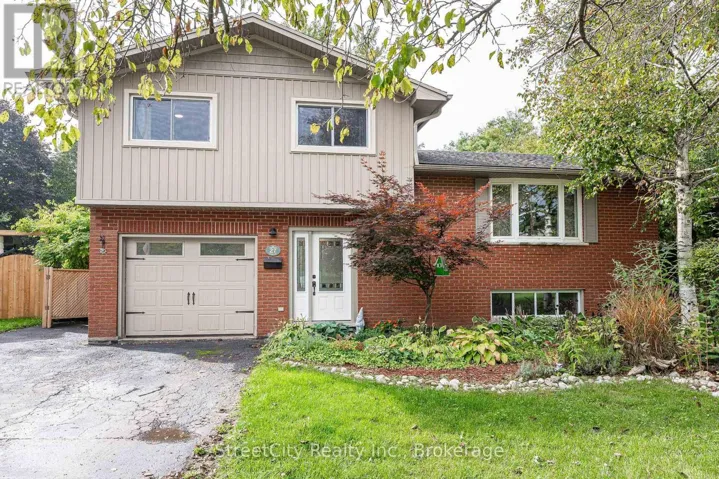 27 RIEHL COURT, Stratford, Ontario N5A5K5