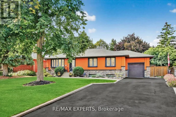 60 SUBURBAN DRIVE, Mississauga (Streetsville), Ontario L5N1G9