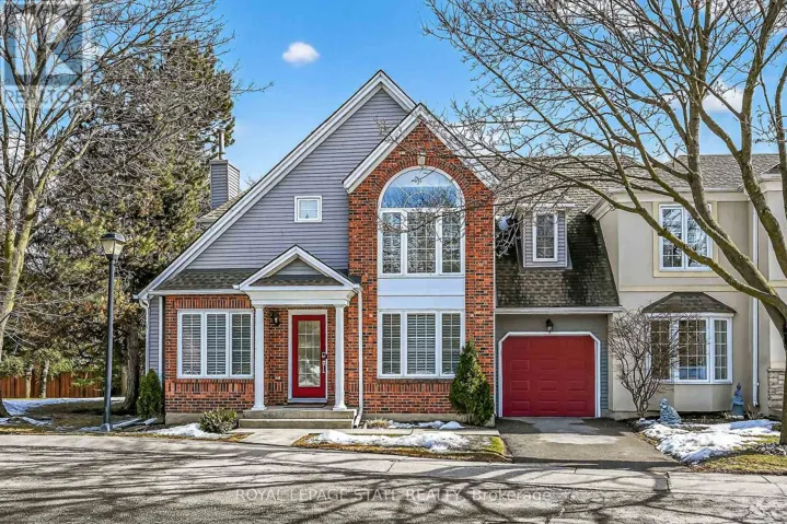 12 - 334 WILSON STREET W, Hamilton (Ancaster), Ontario L9G1N5