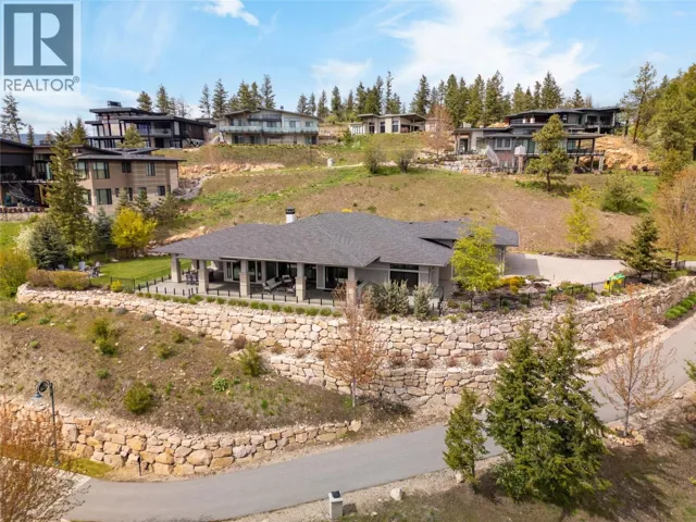 689 Birdie Lake Place, Vernon, British Columbia V1H2L3