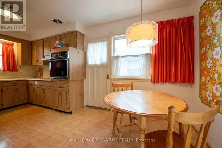 UPPER - 28 ESTHER LORRIE DRIVE, Toronto (West Humber-Clairville), Ontario M9W4T8