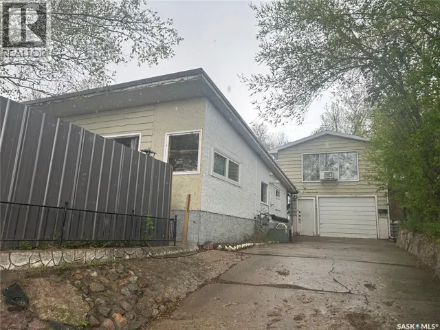 1105 5th AVENUE, Regina Beach, Saskatchewan S0G4C0