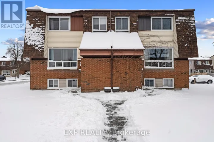 52 - 44A WOODVALE GREEN, Ottawa, Ontario K2G4H4