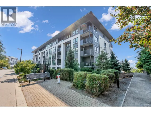 402 9228 SLOPES MEWS, Burnaby, British Columbia V5A0E9
