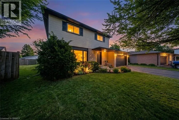 35 ROSE Court, Paris, Ontario N3L3T9