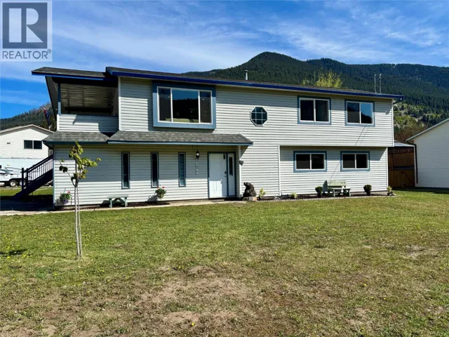 5876 Westwynd Drive, Falkland, British Columbia V0E1W0
