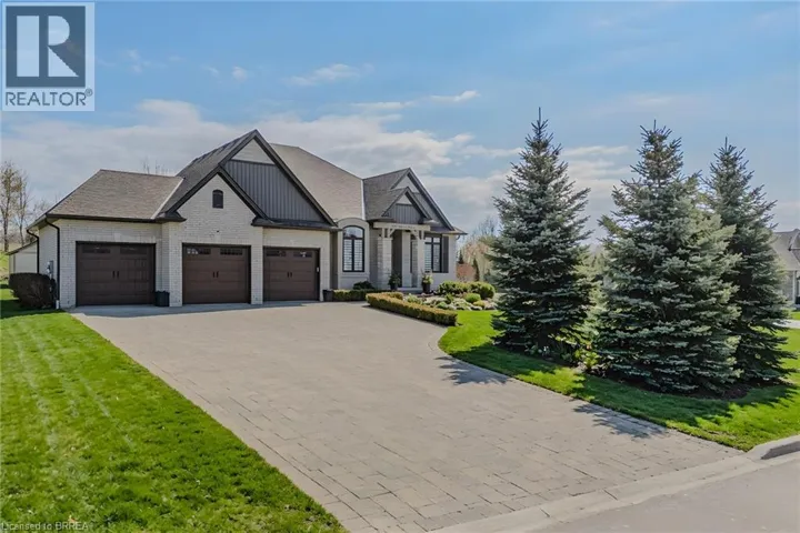 5 MOORE Boulevard, Brantford, Ontario N3T0E2