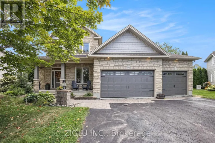 38 ORADEA CRESCENT, Ottawa, Ontario K0A2Z0