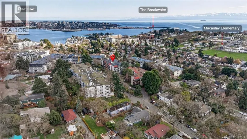 302 1000 ESQUIMALT Rd, Esquimalt, British Columbia V9A3N2