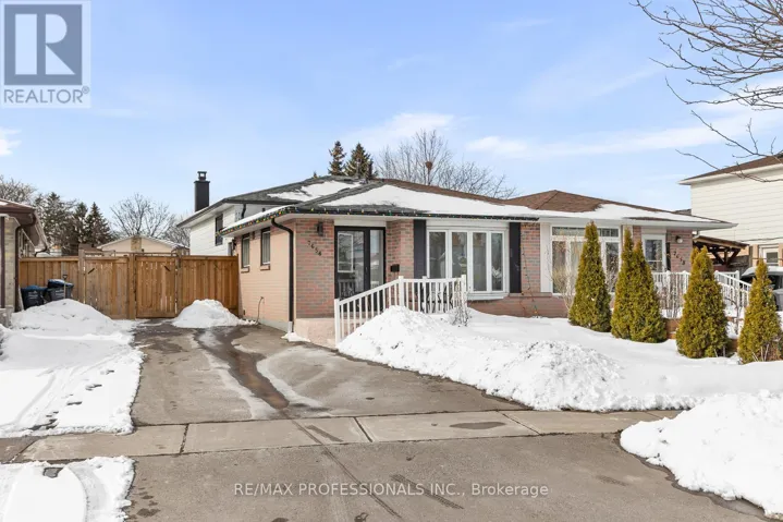 7656 PRIORY CRESCENT, Mississauga (Malton), Ontario L4T3H5