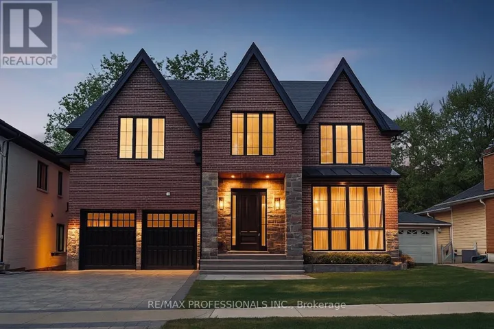 152 WELLS STREET, Aurora (Aurora Village), Ontario L4G1T7