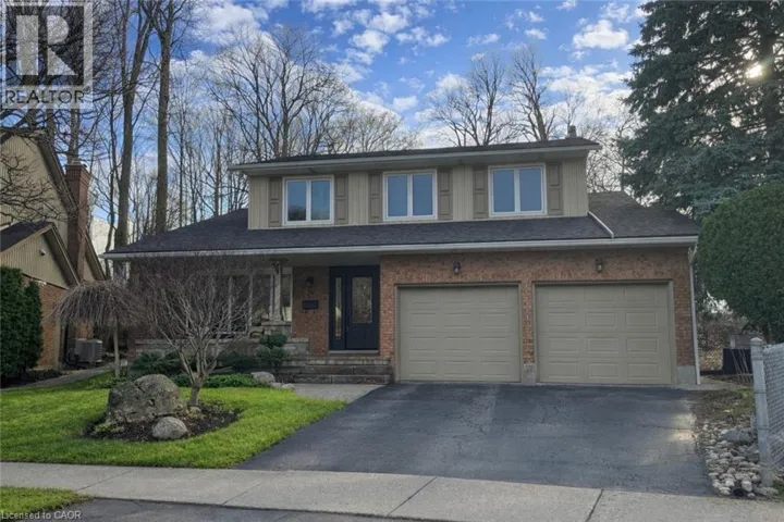 29 MUSKOKA Court, Kitchener, Ontario N2B3M2